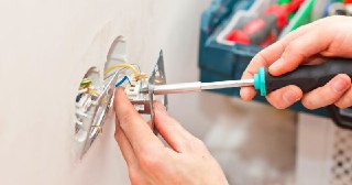 Электромонтажные работы Амурск цена 469 руб Электрика под ключ